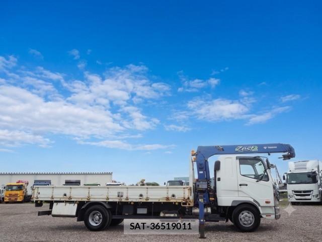 Mitsubishi FIGHTER 2019-08 7961620-5