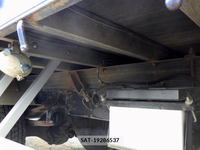 Mitsubishi FIGHTER 2013-11 7961624-21