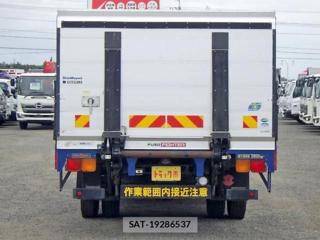 Mitsubishi FIGHTER 2013-11 7961624-5