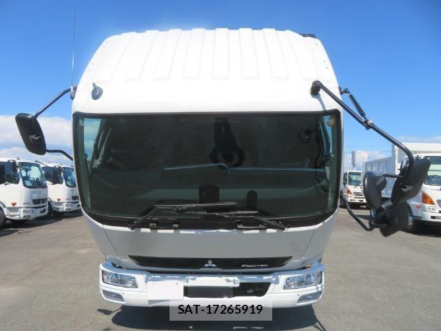 Mitsubishi FIGHTER 2026-04 7961594-9