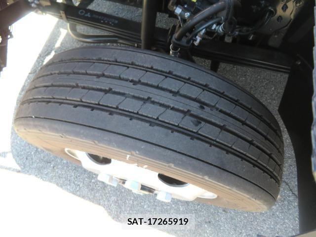 Mitsubishi FIGHTER 2026-04 7961594-16