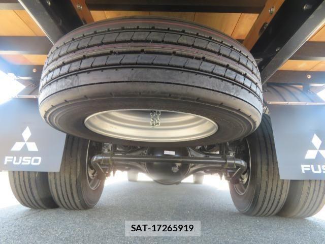 Mitsubishi FIGHTER 2026-04 7961594-19
