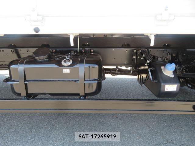 Mitsubishi FIGHTER 2026-04 7961594-20