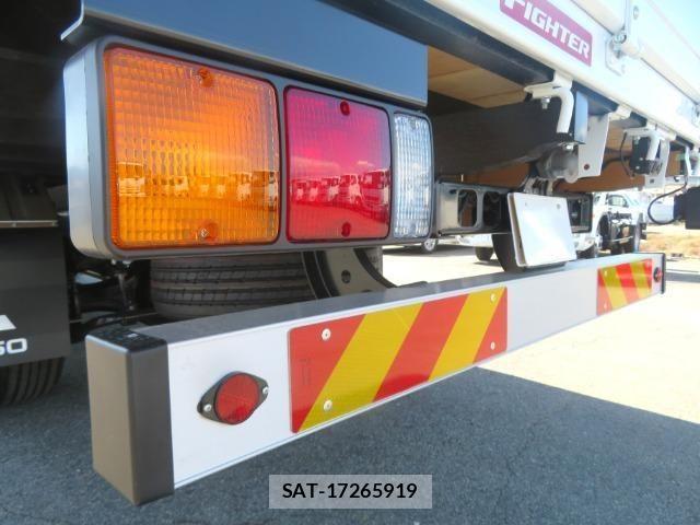 Mitsubishi FIGHTER 2026-04 7961594-23