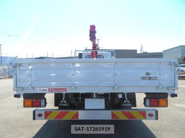 Mitsubishi FIGHTER 2026-04 7961594-6