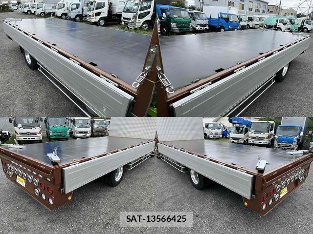 Mitsubishi FIGHTER 2015-03 7961604-10