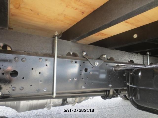 Mitsubishi FIGHTER 2026-03 7961593-13