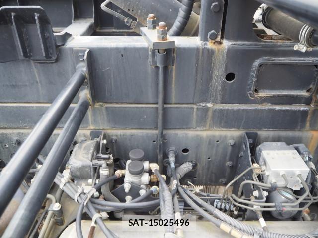 Mitsubishi FIGHTER 2018-07 7961622-20
