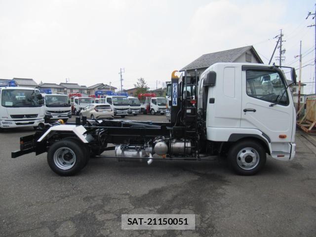Mitsubishi FIGHTER 2026-03 7961602-10