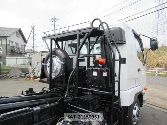 Mitsubishi FIGHTER 2026-03 7961602-11