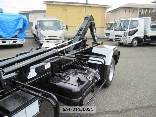 Mitsubishi FIGHTER 2026-03 7961602-14