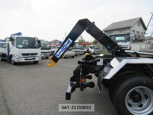 Mitsubishi FIGHTER 2026-03 7961602-15
