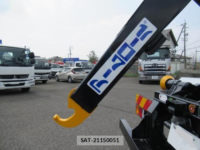 Mitsubishi FIGHTER 2026-03 7961602-16