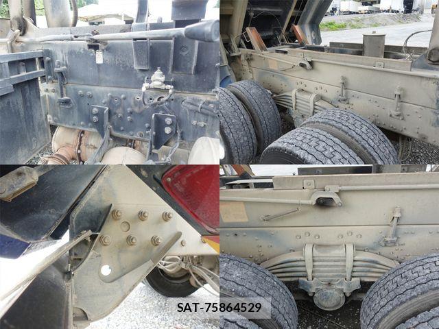 Mitsubishi FIGHTER 2017-11 7961626-11