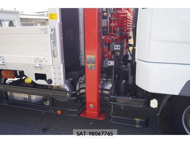 Mitsubishi FIGHTER 2023-06 7961589-27
