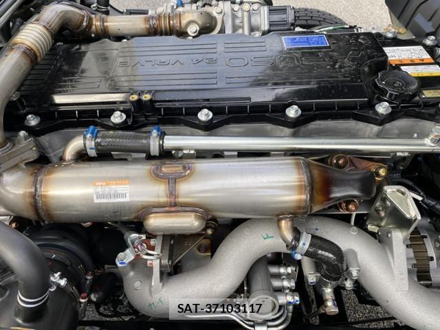 Mitsubishi FIGHTER 2026-04 7961590-12