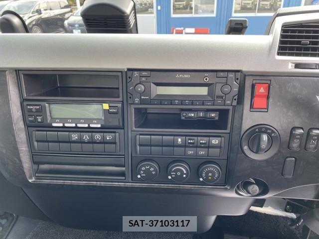 Mitsubishi FIGHTER 2026-04 7961590-17