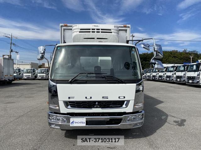 Mitsubishi FIGHTER 2026-04 7961590-1