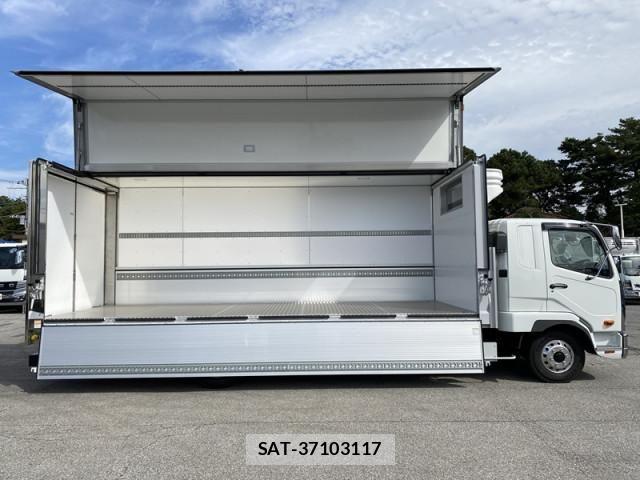 Mitsubishi FIGHTER 2026-04 7961590-6