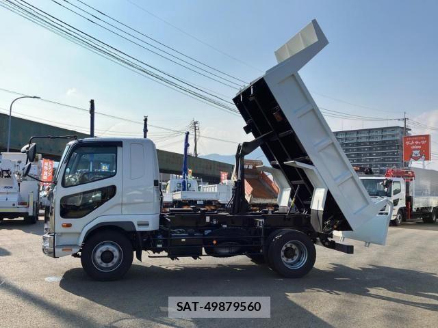 Mitsubishi FIGHTER 2024-10 7979214-4
