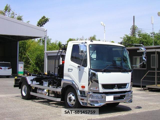 Mitsubishi FIGHTER 2026-04 7979219-0