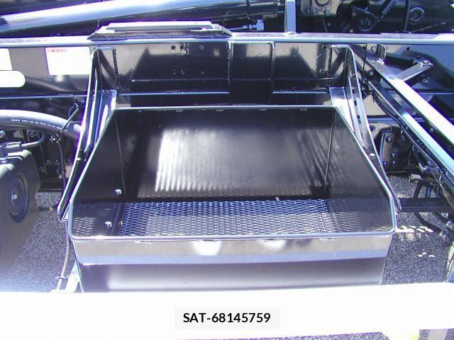 Mitsubishi FIGHTER 2026-04 7979219-10
