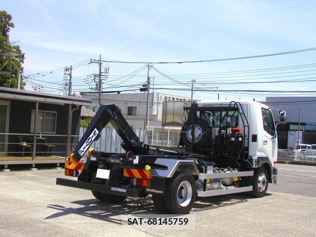 Mitsubishi FIGHTER 2026-04 7979219-11