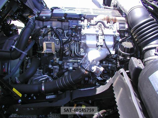 Mitsubishi FIGHTER 2026-04 7979219-15