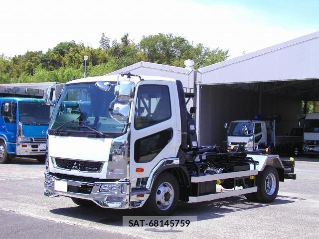 Mitsubishi FIGHTER 2026-04 7979219-1