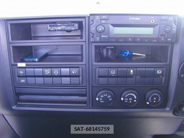 Mitsubishi FIGHTER 2026-04 7979219-22