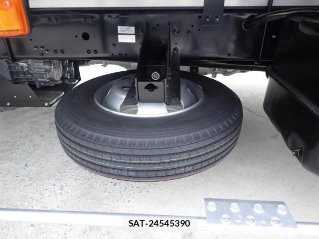 Mitsubishi FIGHTER 2026-04 7979215-5