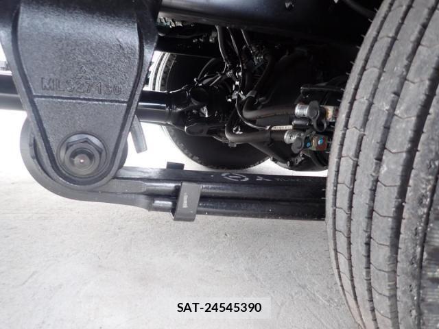 Mitsubishi FIGHTER 2026-04 7979215-6