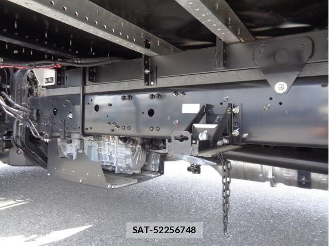 Mitsubishi FIGHTER 2025-07 7979216-22