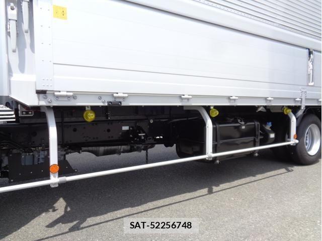 Mitsubishi FIGHTER 2025-07 7979216-25
