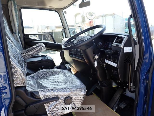 Mitsubishi FIGHTER 2019-08 7979222-14