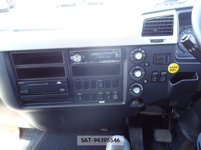 Mitsubishi FIGHTER 2019-08 7979222-18