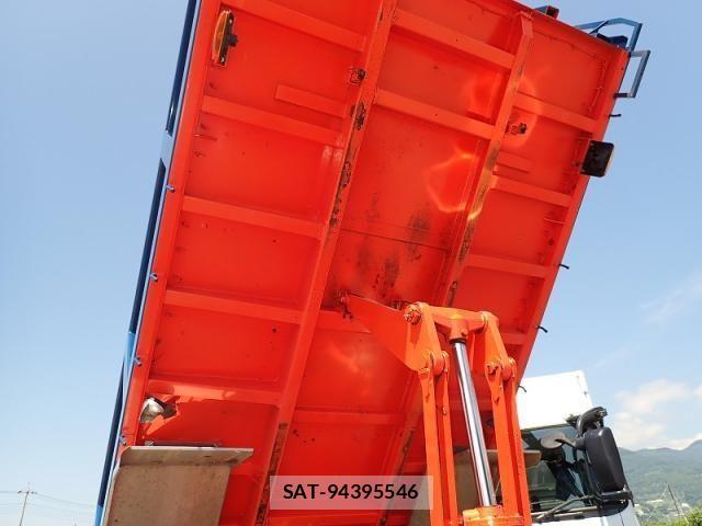 Mitsubishi FIGHTER 2019-08 7979222-20