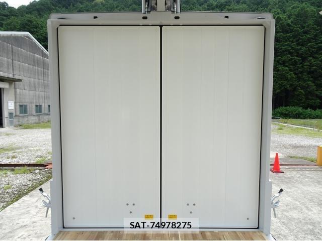 Mitsubishi FIGHTER 2025-12 7979217-16