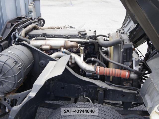 Mitsubishi FIGHTER 2015-03 7979221-22