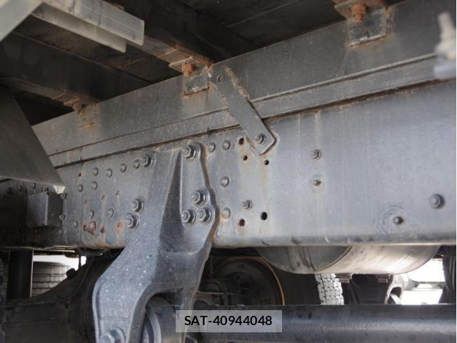 Mitsubishi FIGHTER 2015-03 7979221-6