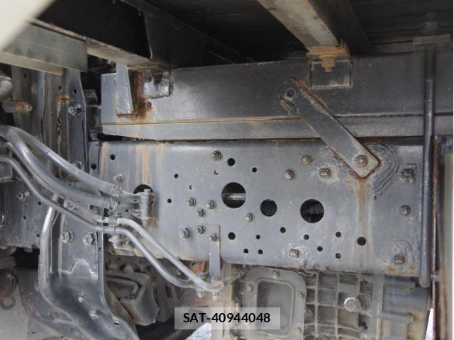 Mitsubishi FIGHTER 2015-03 7979221-8