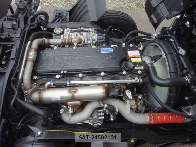 Mitsubishi FIGHTER 2026-05 8035528-9