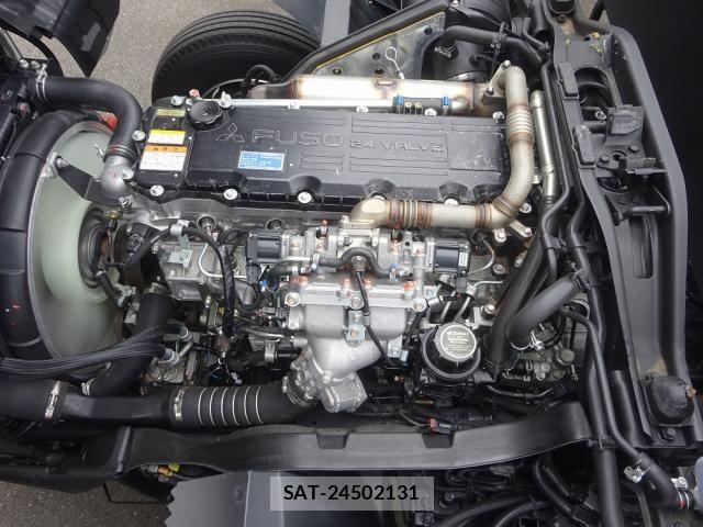 Mitsubishi FIGHTER 2026-05 8035528-10