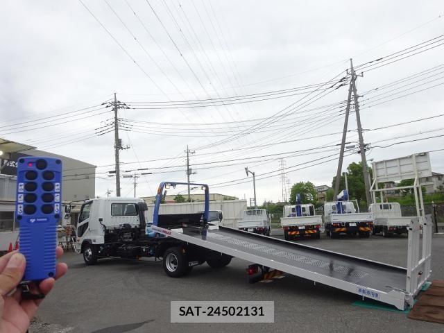 Mitsubishi FIGHTER 2026-05 8035528-24