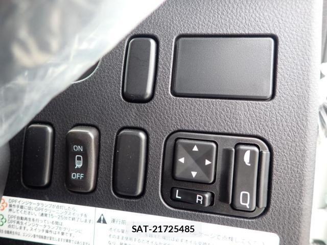 Mitsubishi FIGHTER 2026-03 8035527-16