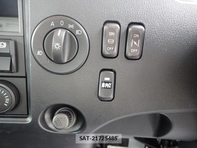 Mitsubishi FIGHTER 2026-03 8035527-17
