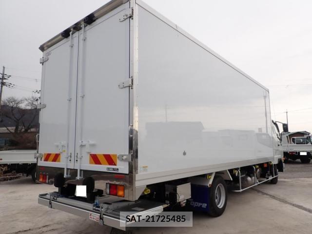 Mitsubishi FIGHTER 2026-03 8035527-1