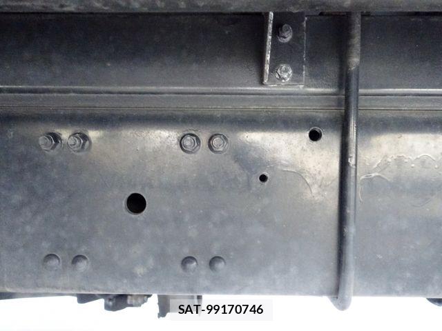 Mitsubishi FIGHTER 2010-03 8035530-16