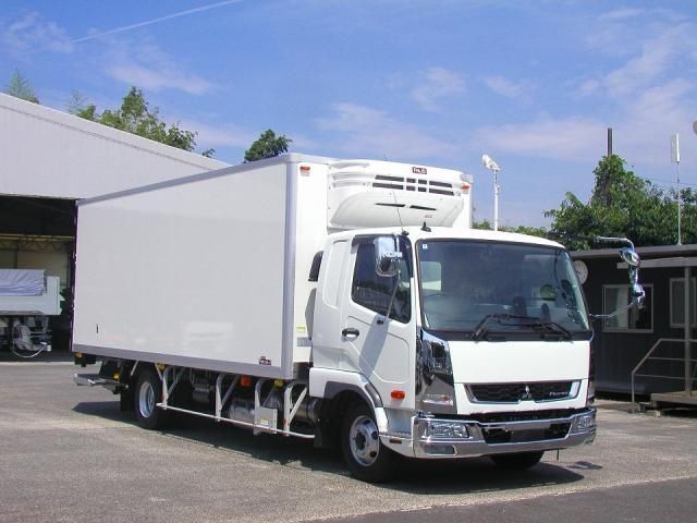 Mitsubishi FIGHTER 2025-08 8060565-0