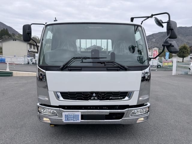 Mitsubishi FIGHTER 2026-03 8060567-4